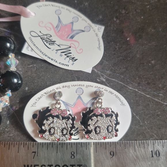 Betty Boop Jewelry Set - Picture 5 of 9
